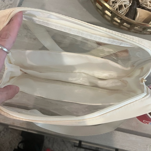 Makeup bag - Picture 3 of 3